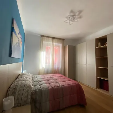 Golden House Arbe * Milaan