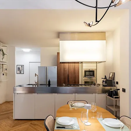 Modern Loft With Projector E Private Garden, Station