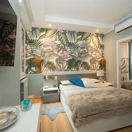 公寓 Stylish With Private Terrace & 2 Baths