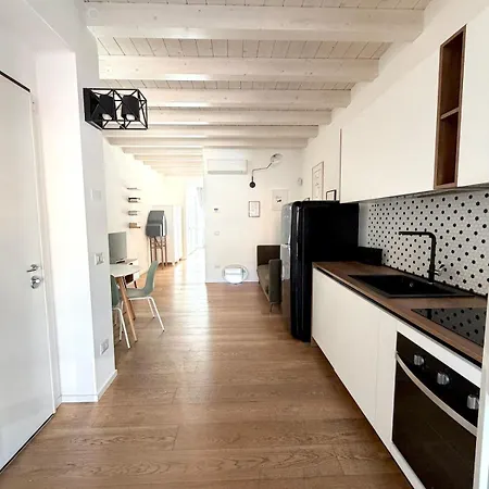 Nordic Nest Navigli, Bocconi And Olympic Village * Milano