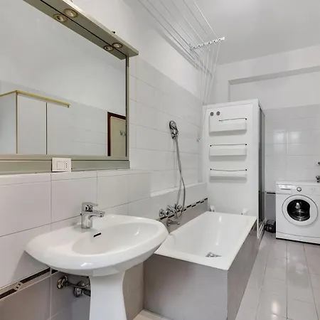Apartmán Dalmazia Cozy Near Linate 13 Min *
