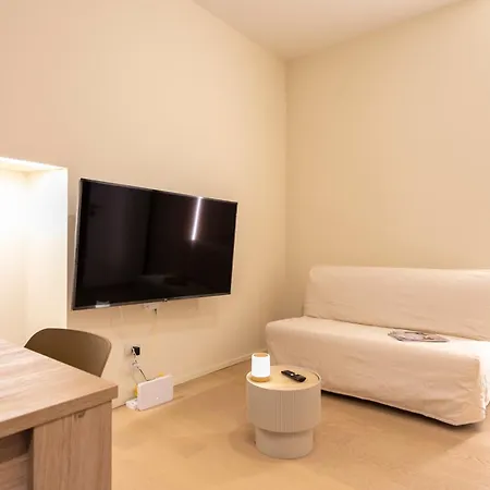 Апартаменты Co99- Charming One Bedroom Melzo Милан