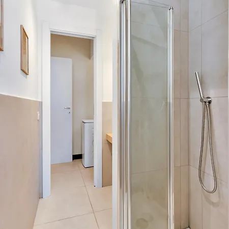 Classy With 2 Bedrooms * Milán