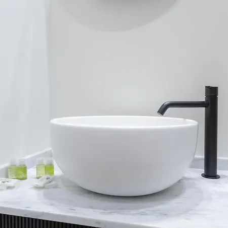 Boutique Flat Steps From Duomo Lägenhet