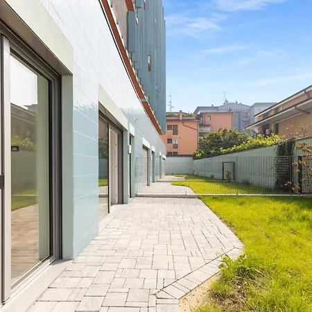 San Siro 700 M - 20 Min - Apt1 Апартаменты Милан