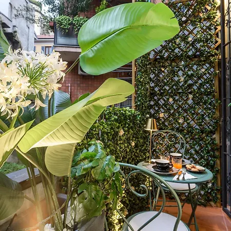 Gian Giacomo Mora, 13 Raffinato Monolocale In Centro Apartment *