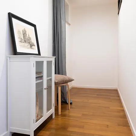 Easy Living - M1 Metro Wi-fi * Milão