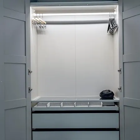 One-bedroom Unit G With Garden * Mailand