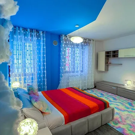 Cloud House - Gorla M1 Red Metro Station