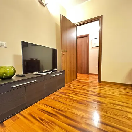 Titolivio Wood - Apartment Mailand