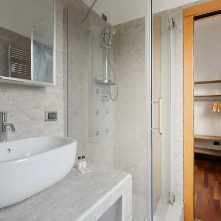 Guesthost - Navigli Comfy Lägenhet