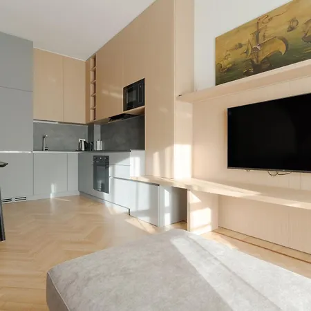 Isola - Menabrea - Moderno Trilocale Di Design *