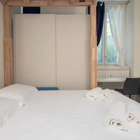 Duomo M5 A Stone's Throw From The Subway Apartman