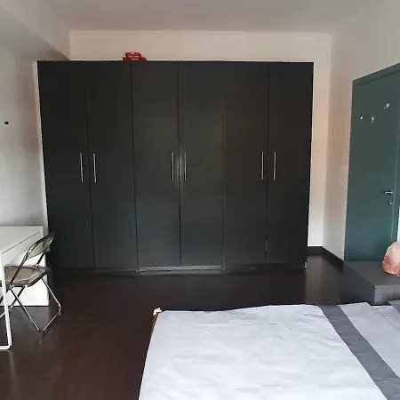 15 Min From The Cathedral, Spacious, Bright, Elevator, Wi-fi 公寓