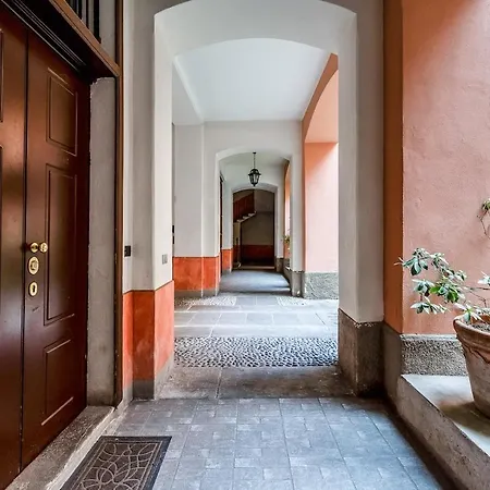 Stylish With Balcony - Brera Апартаменты Милан