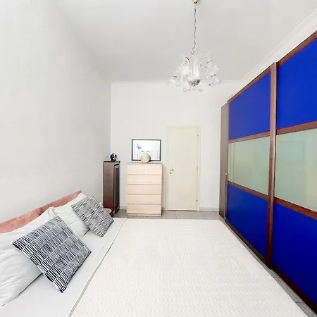 Διαμέρισμα Three-room 2 Bedrooms With Balcony 2 Min From *