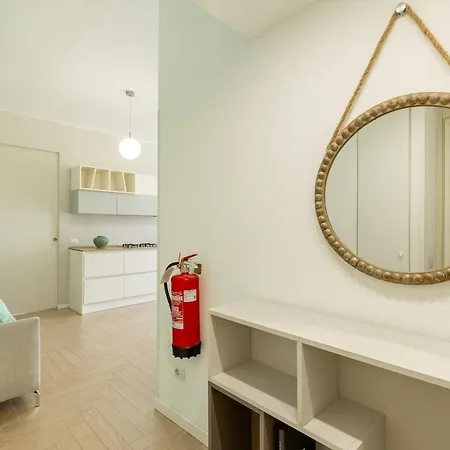 Bdc - Tender 2bdr At Navigli Area Apartmán