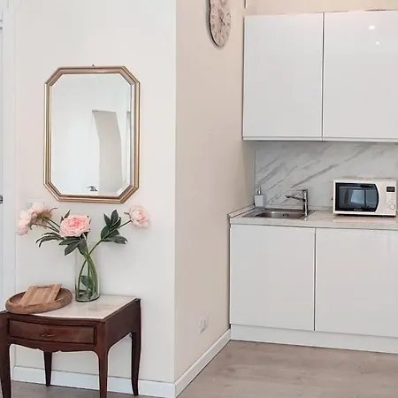 Brand New Connected To Two Metro Lines Apartment