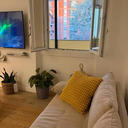 דירה Premium Duomo Metro1, Comolake Trains11 *