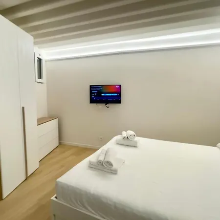 Residenza Delle Colonne * Milánó