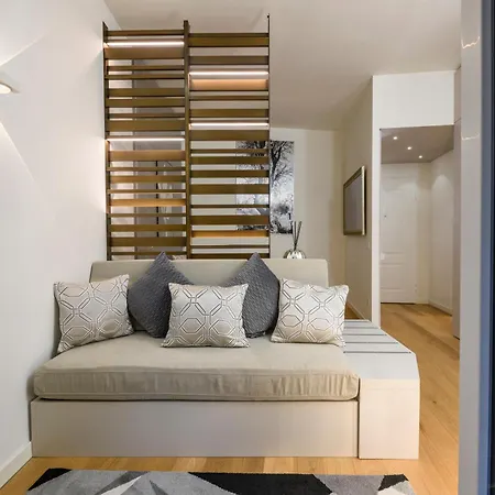 Gian Giacomo Mora, 13 Raffinato Monolocale In Centro * Milan