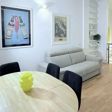 Chic Loft Porta Venezia Apartment *