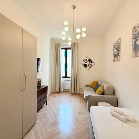 Lejlighed Bright And Spacious In The Heart Of Citta Studi Milano