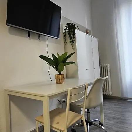 Design Loft A 10 Min Dal Duomo - Metro Brenta * Milano