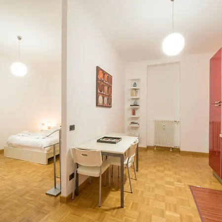 Via Sangallo 9 * Milan