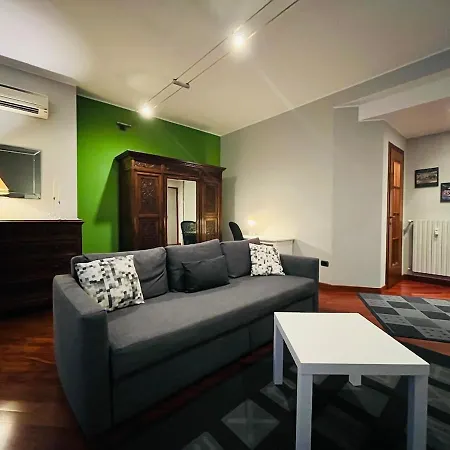 Viale Monza 196 - Velo * Milão