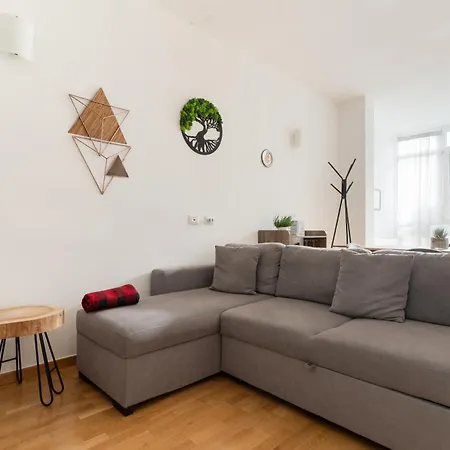 Daire Guesthost - Modern In Corvetto Milano