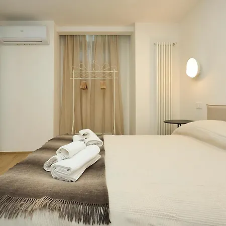 公寓 Atmosphere House 15 Minutes Walk From Duomo