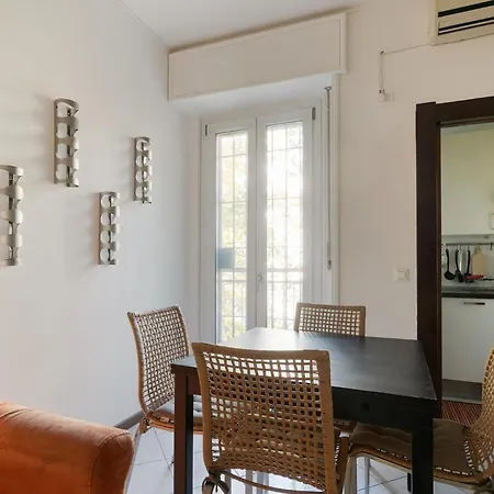 Guesthost - Bright Comfy *