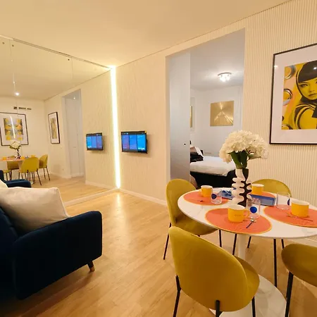 Apartment Chic Liberty Flat In Porta Venezia Center, Subway 1 Min, Ac, Wifi