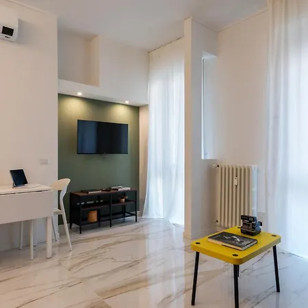 Friuli Flexyrent Comfort Apartamento Milão