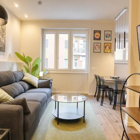 Darsena Contemporary - Spacious 2br A Few Steps From Centre Милан