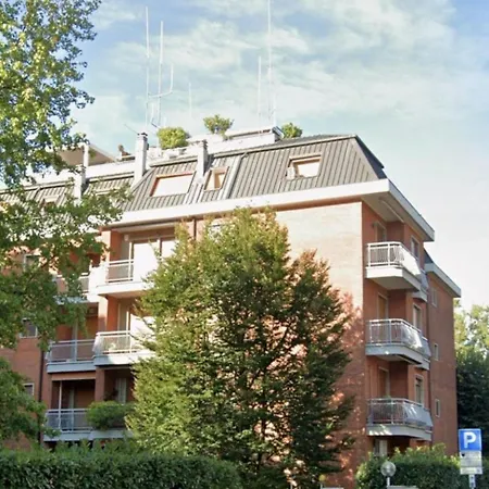 Apartament L'arche Ippodromo Mediolan