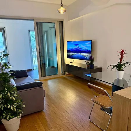 Luro - Suzzani 98 Apartman