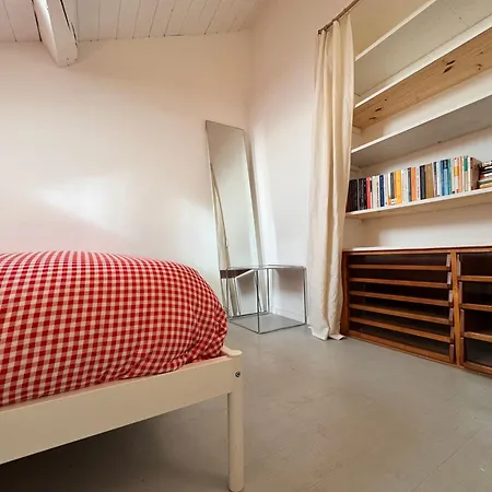 Pergolesi Nest - Authentic - Station ميلان