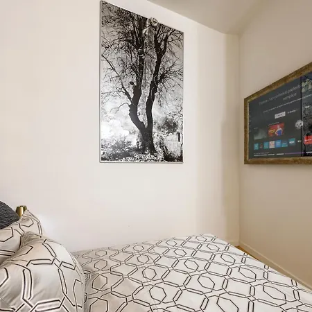 Apartment Gian Giacomo Mora, 13 Raffinato Monolocale In Centro *