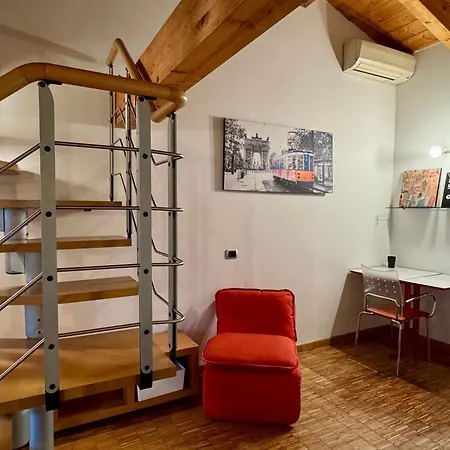 Appartamento Loft Di Via Gluck Con Terrazzo