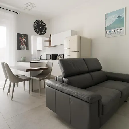 Apartament Lambrate - Corti - Bilocale Con Ampio Balcone *