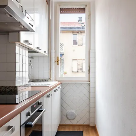 Borsi 8 - Bilocale Navigli *