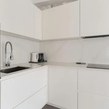 Guesthost - Cozy Porta Vittoria Area Apartment