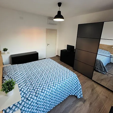 Corner House *