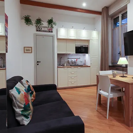Appartement The Double Comfort - Quiet Flat, 2 Private Bathrooms In Centre Milaan