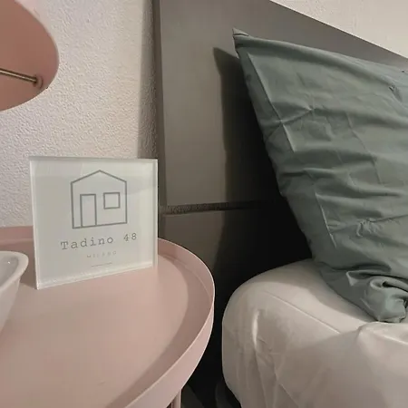 Tadino 48 * Milão