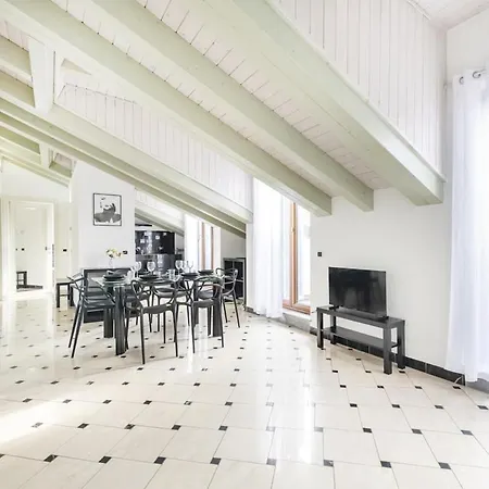Easylife - - C Italia 68bp5 - P Ticinese Apartament *