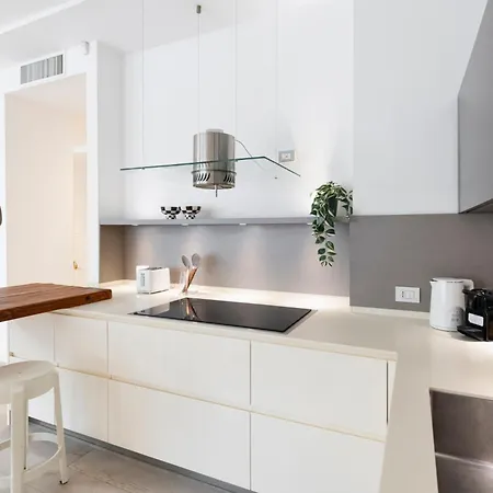 Апартаменты Easylife - - Poerio 31 - Porta Venezia *