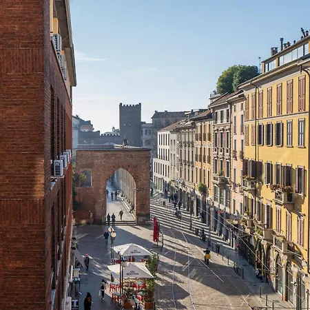 Italianflat - Colonne View - Balcony Retreat - Near Duomo * 밀라노